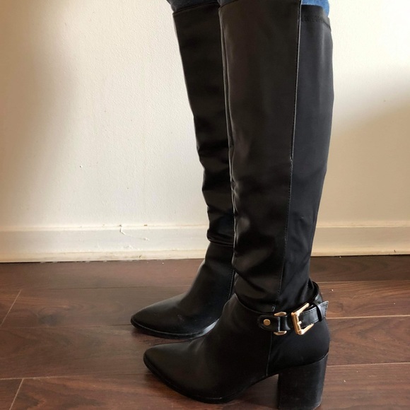 heeled boots like new - Picture 2 of 2